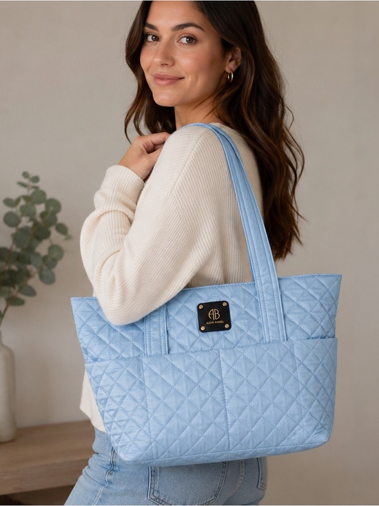 Alexis Bendel Handbags - NWOT Alexis Bendel Sky Blue Quilted Tote